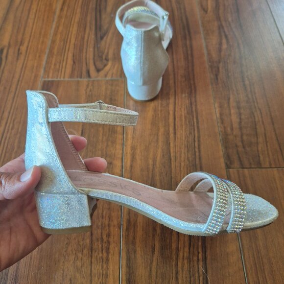 Size 13 Girls Heeled Sandals - Picture 3 of 4